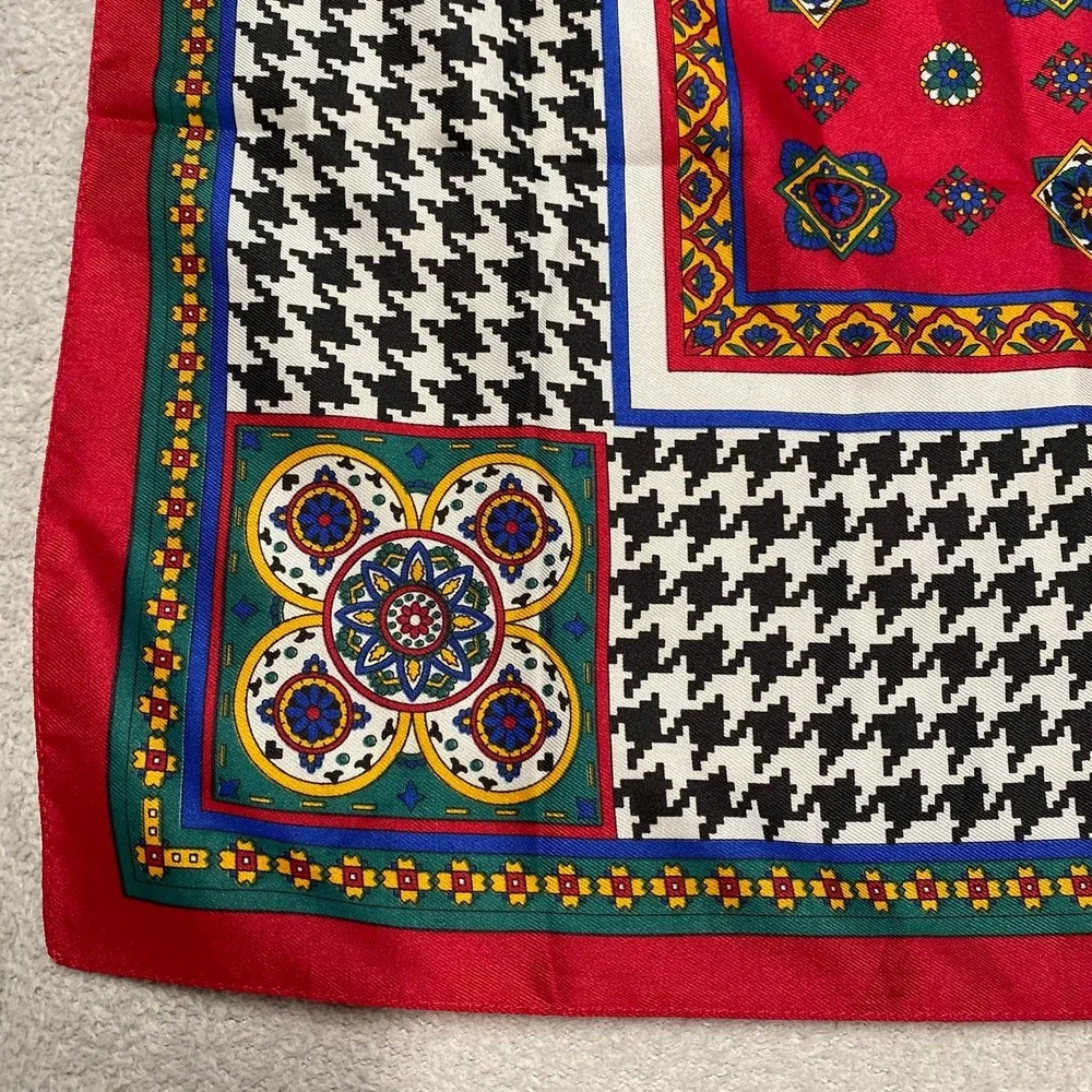Vintage Avon Square Scarf 30x30 Houndstooth‎ Intricate 80s 1988 Italy